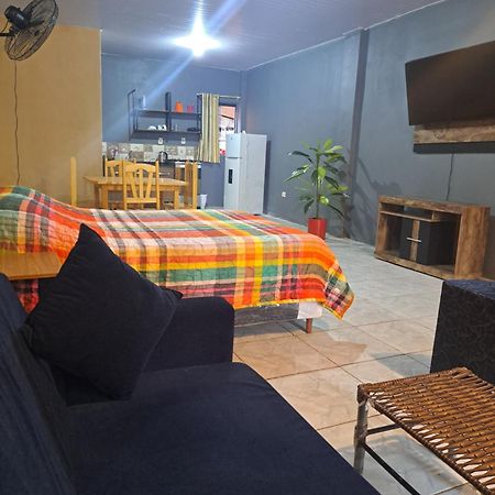 Hummingbird Hostel Ciudad del Este Exterior photo
