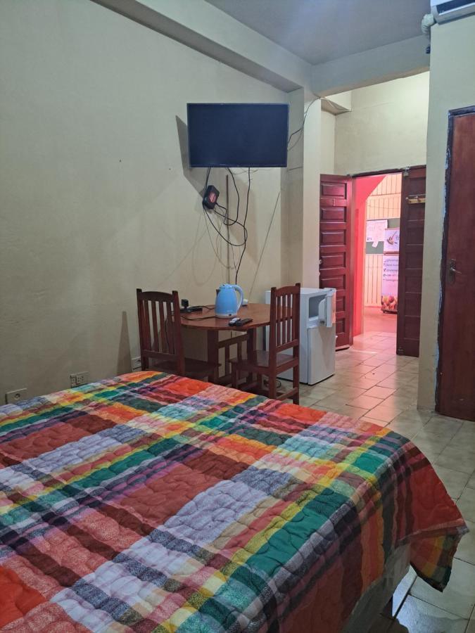 Hummingbird Hostel Ciudad del Este Exterior photo