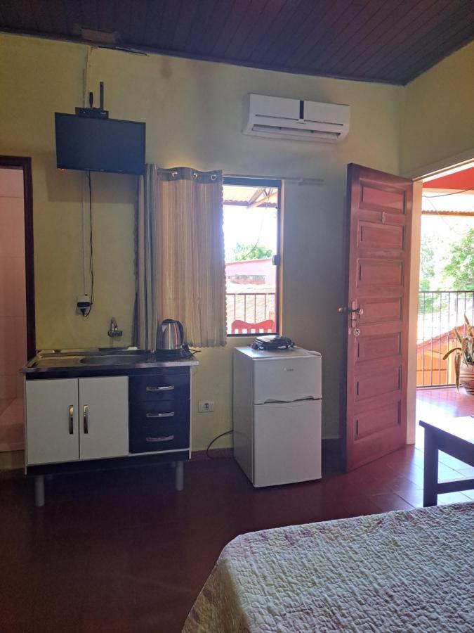 Hummingbird Hostel Ciudad del Este Exterior photo
