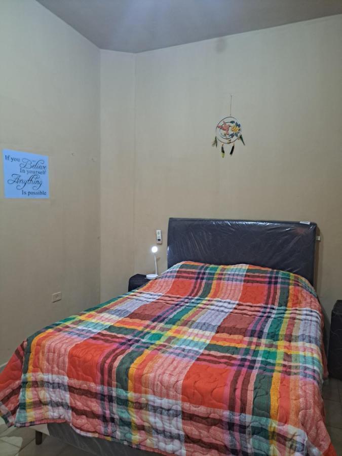 Hummingbird Hostel Ciudad del Este Exterior photo