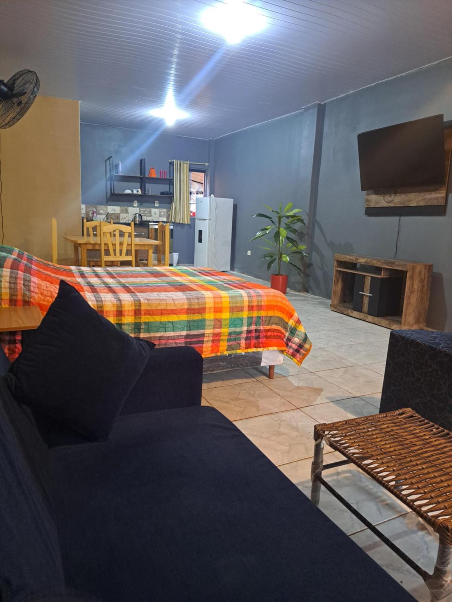 Hummingbird Hostel Ciudad del Este Exterior photo