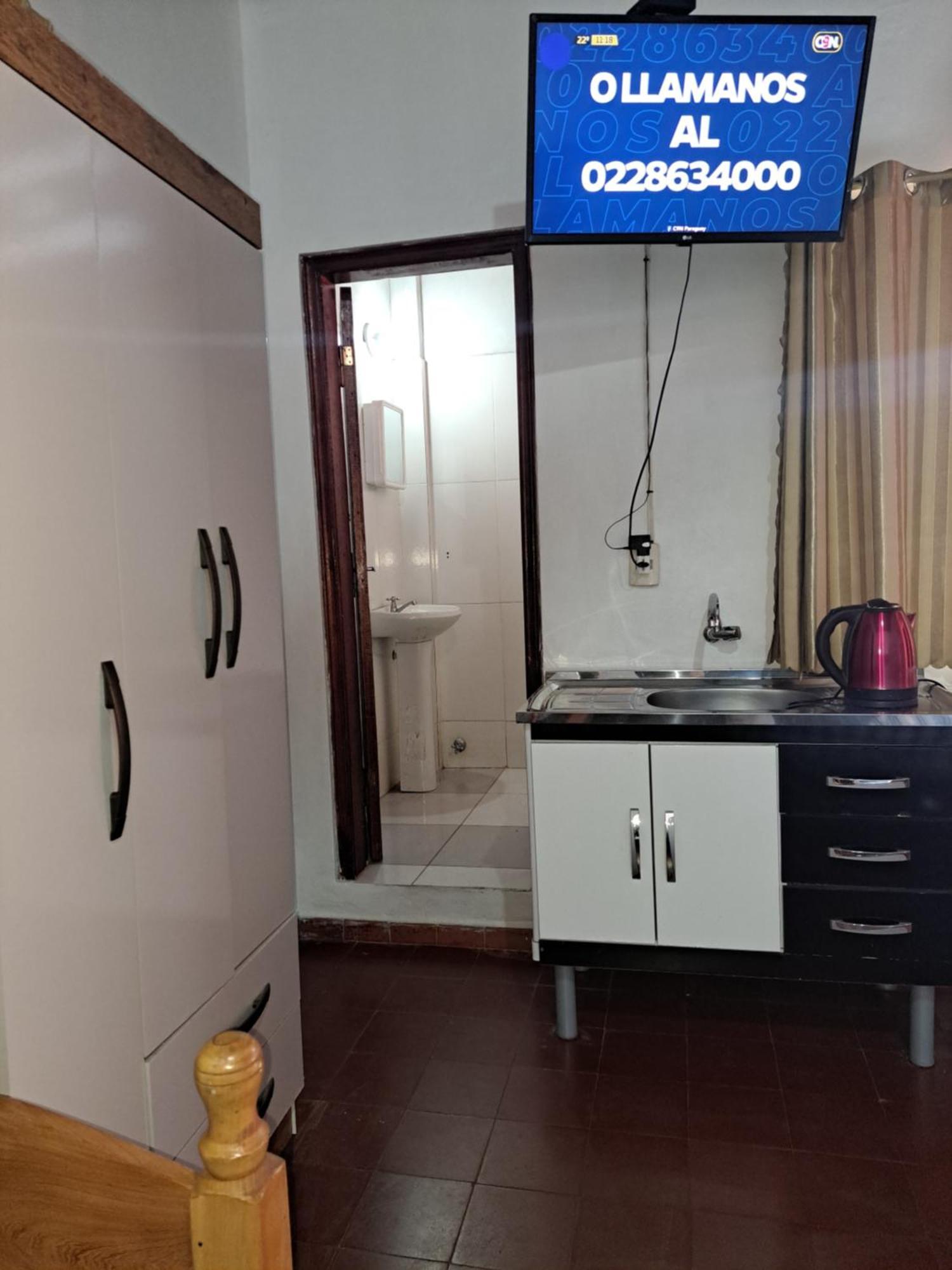 Hummingbird Hostel Ciudad del Este Exterior photo