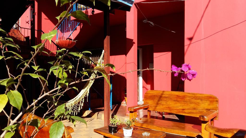 Hummingbird Hostel Ciudad del Este Exterior photo
